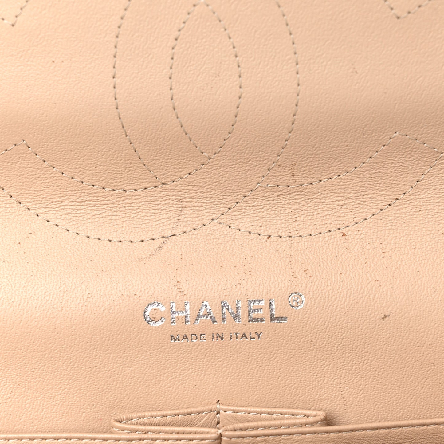 Caviar Quilted Jumbo Double Flap Beige Clair