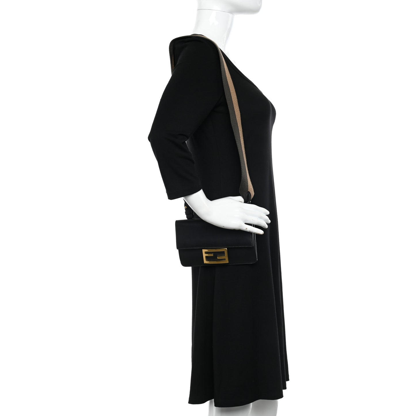 Vitello King Mini Flat Baguette Black