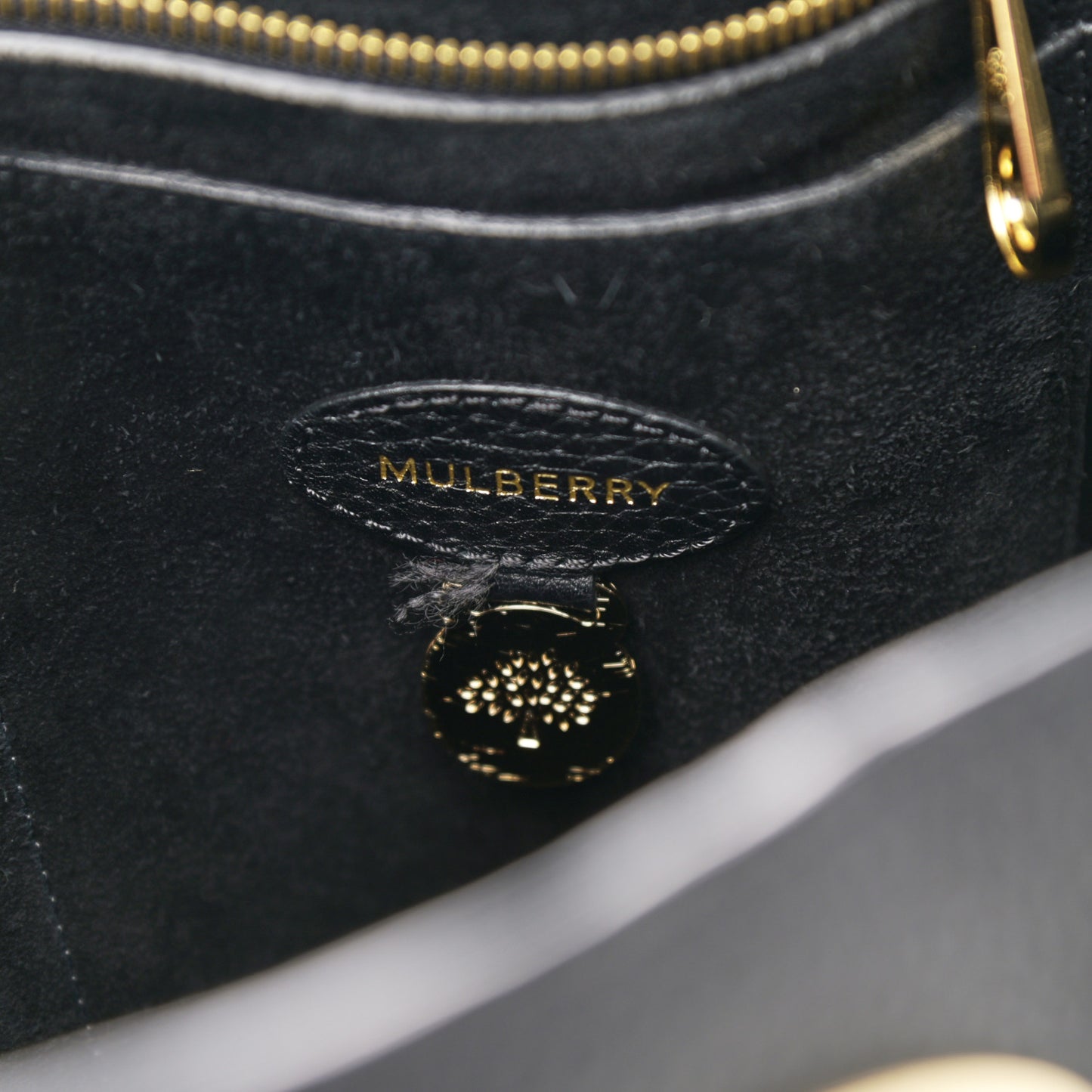 Classic Grain Calfskin Bayswater Black