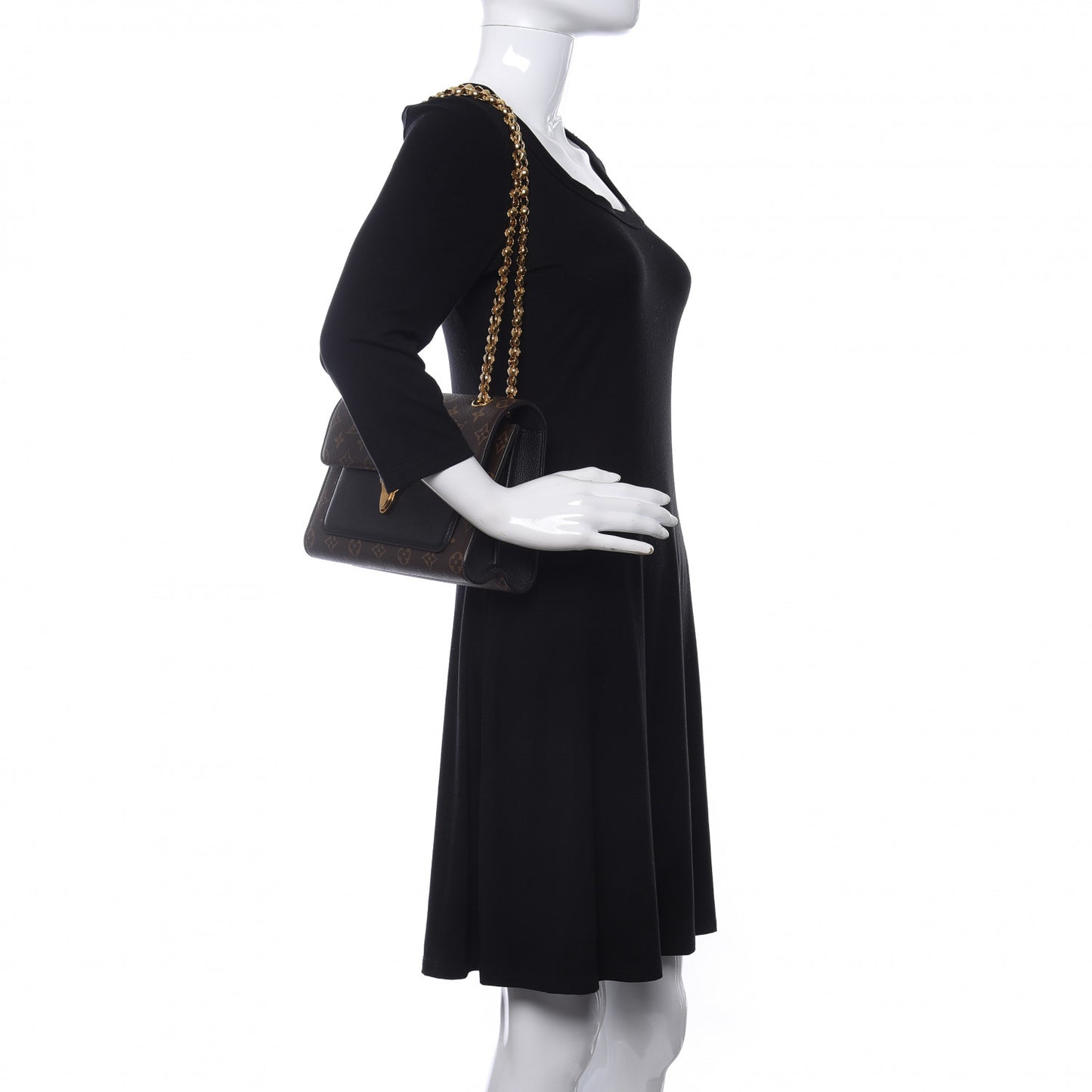 Monogram Victoire Black