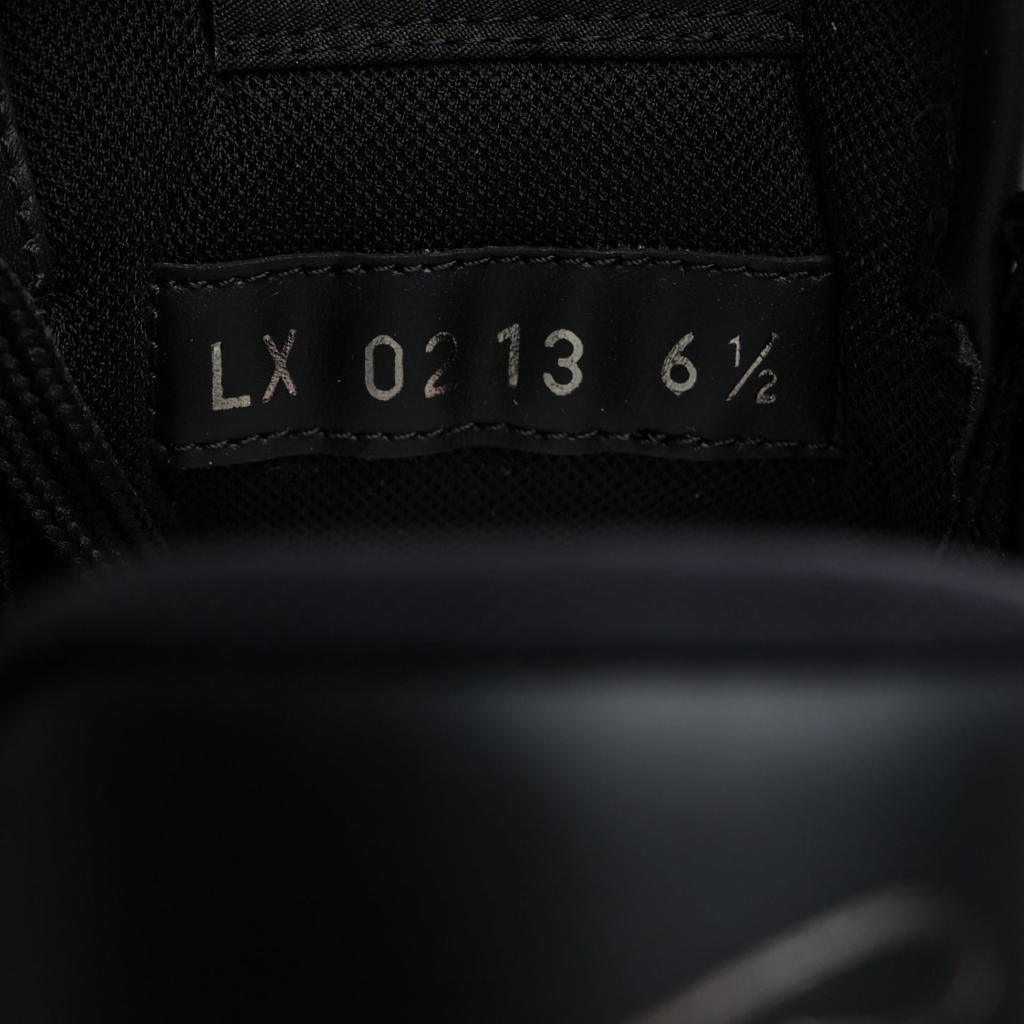 Suede Mens LV Trainer Sneakers 6.5 Black