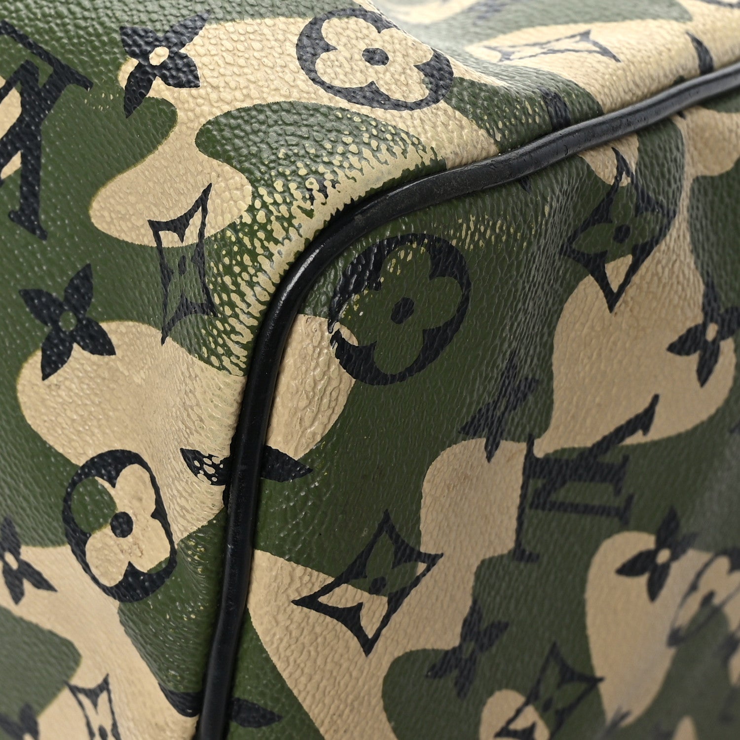 Louis Vuitton Monogramouflage Speedy 35 10 of 10