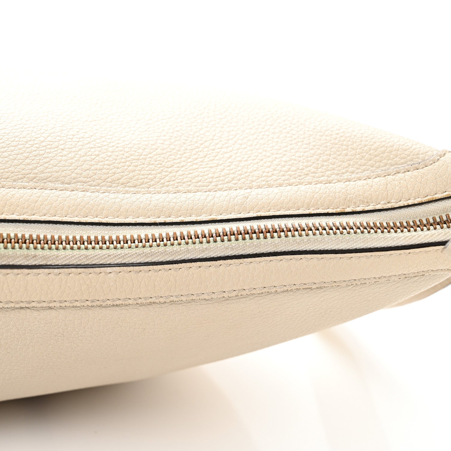 Gucci Grained Calfskin Logo Half Moon Hobo White 12 of 16