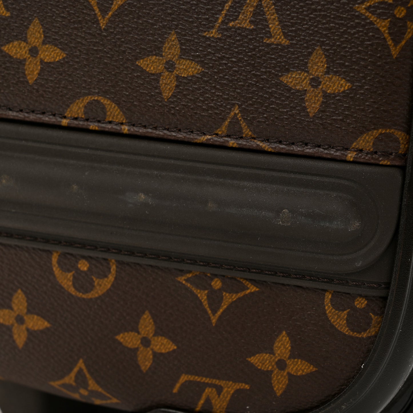 Monogram Pegase 55 Business NM