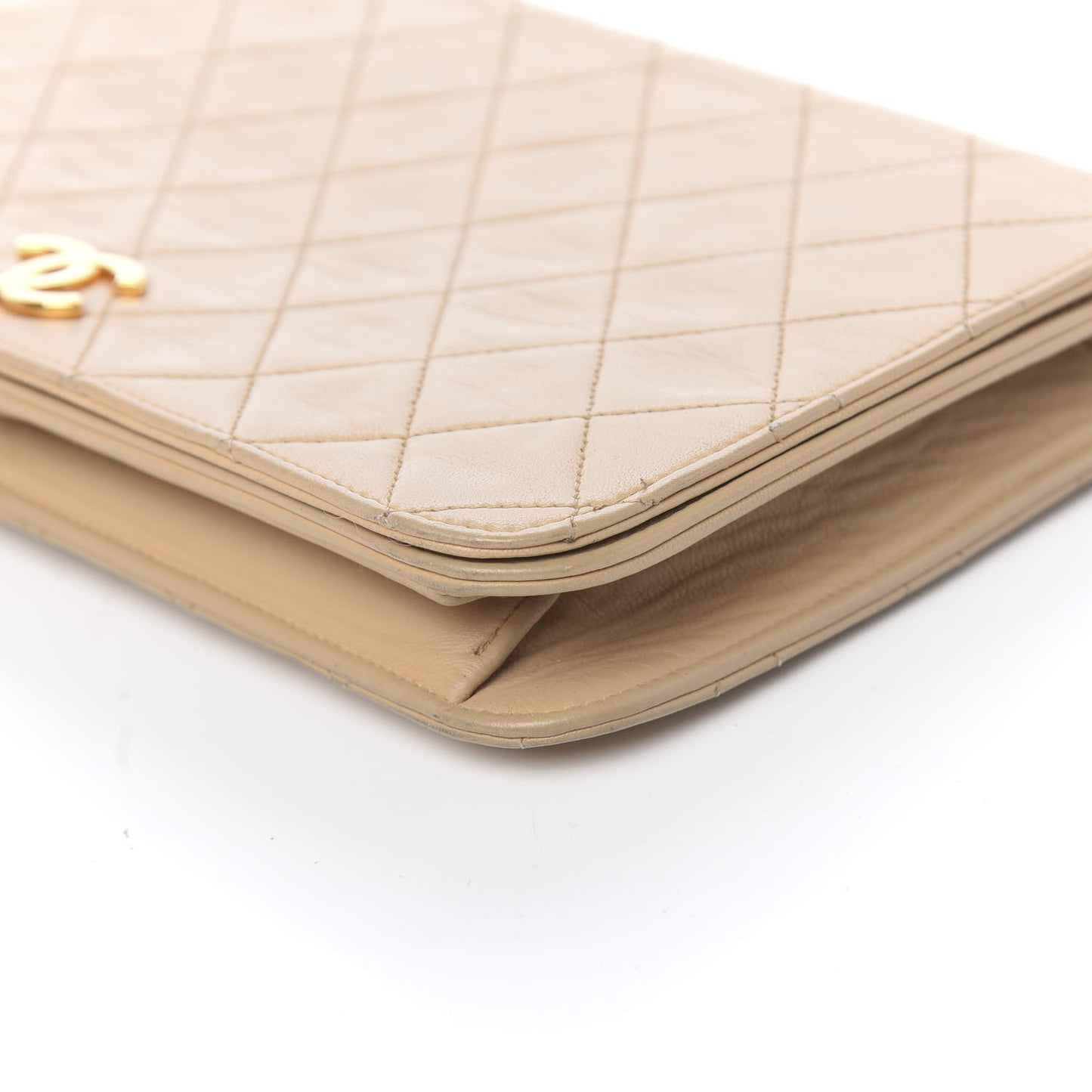 Lambskin Quilted Medium Single Flap Beige