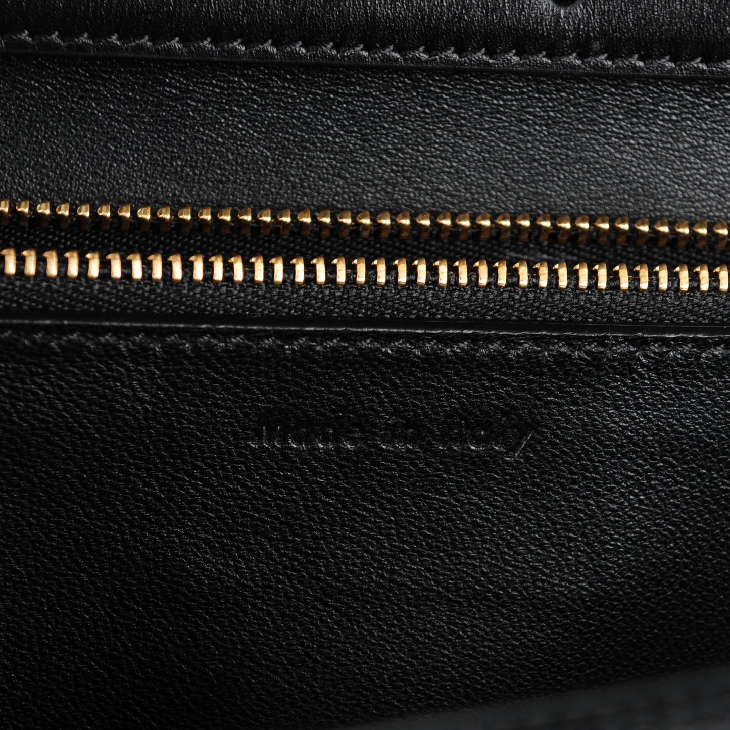 Box Calfskin Medium Classic Box Flap Bag Black