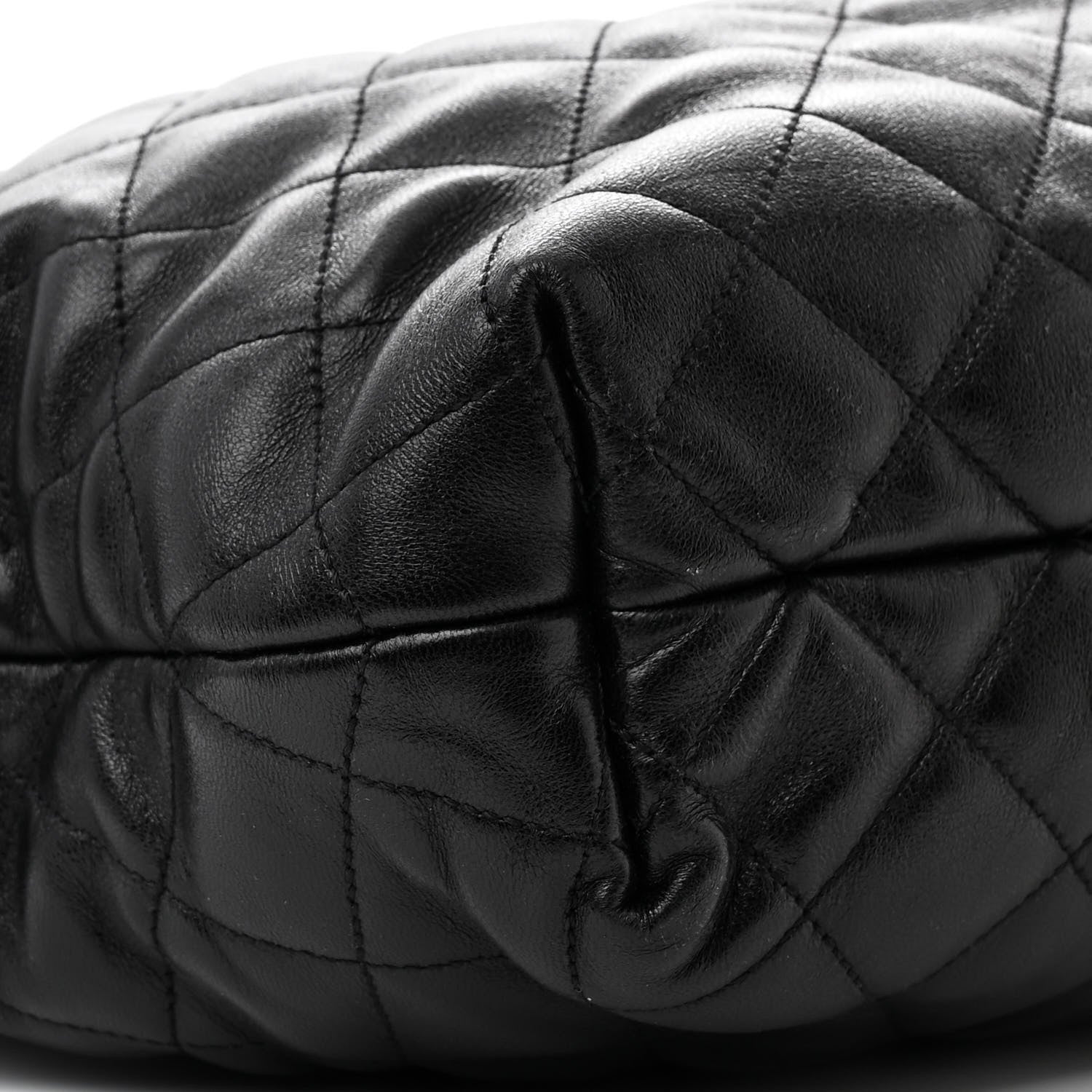 Saint Laurent Lambskin Quilted Maxi Icare Shopping Tote Black 11 of 12