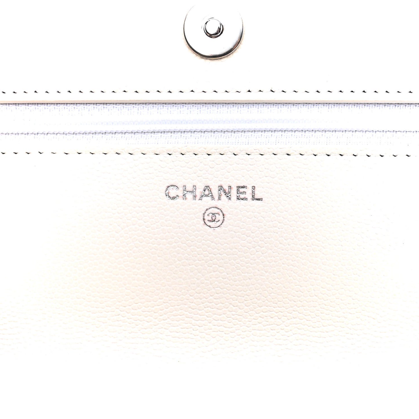 Caviar Quilted My Everything Wallet On Chain WOC White