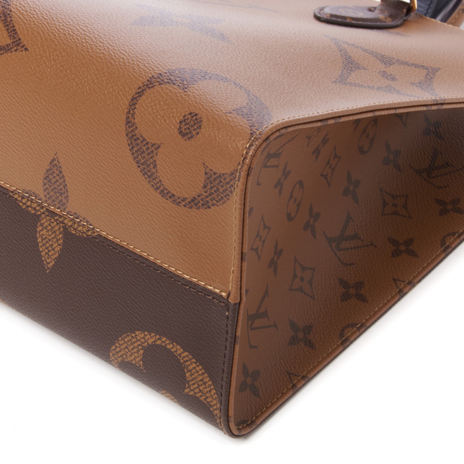 Louis Vuitton Reverse Monogram Giant Onthego MM 5 of 8