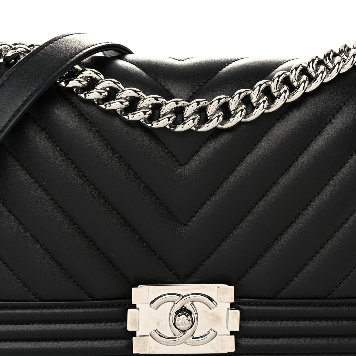 Calfskin Chevron Quilted Medium Boy Flap Black