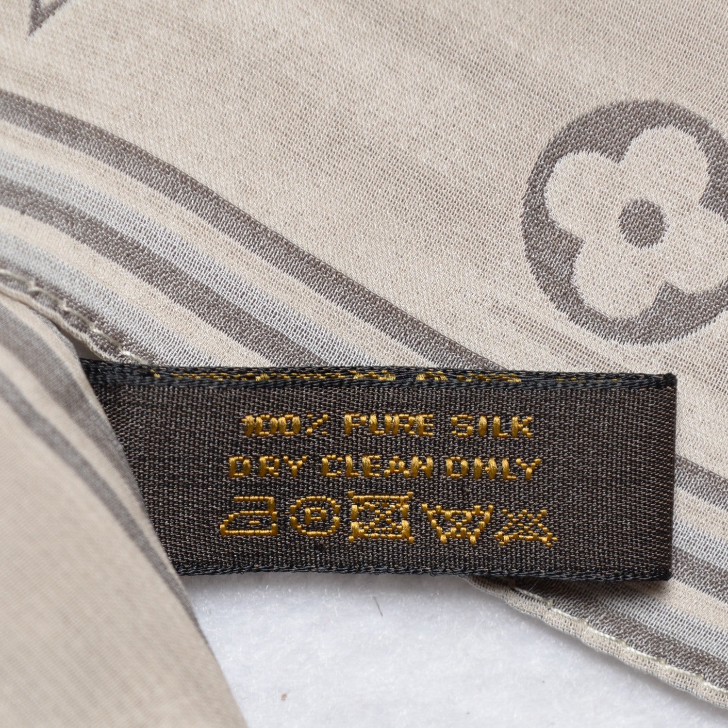 Louis Vuitton Silk Monogram Reversible Scarf Grey Beige 5 of 6