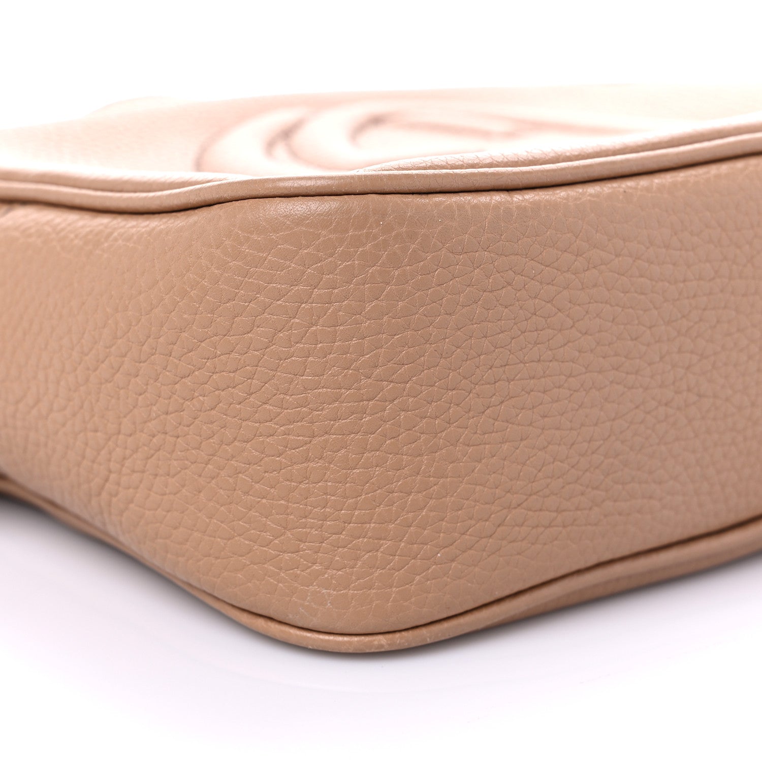 Gucci Pebbled Calfskin Small Soho Disco Bag Camelia 9 of 14