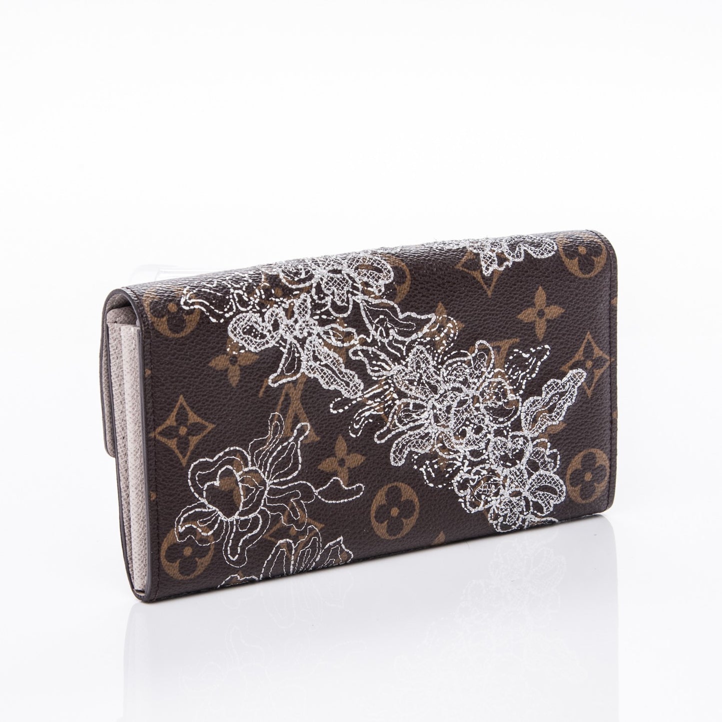 Monogram Dentelle Sarah Wallet Silver