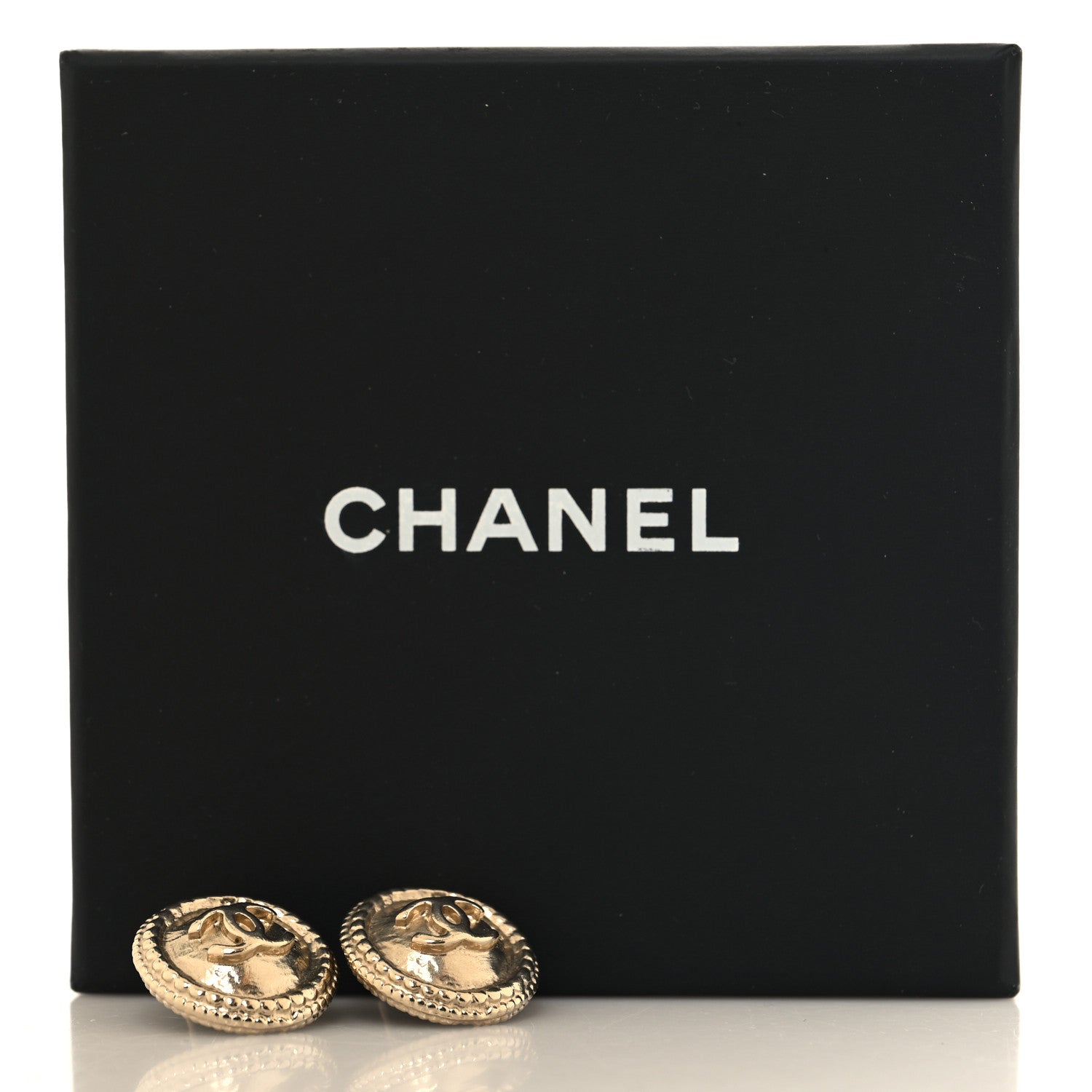 Chanel Metal CC Round Earrings Gold 5 of 5