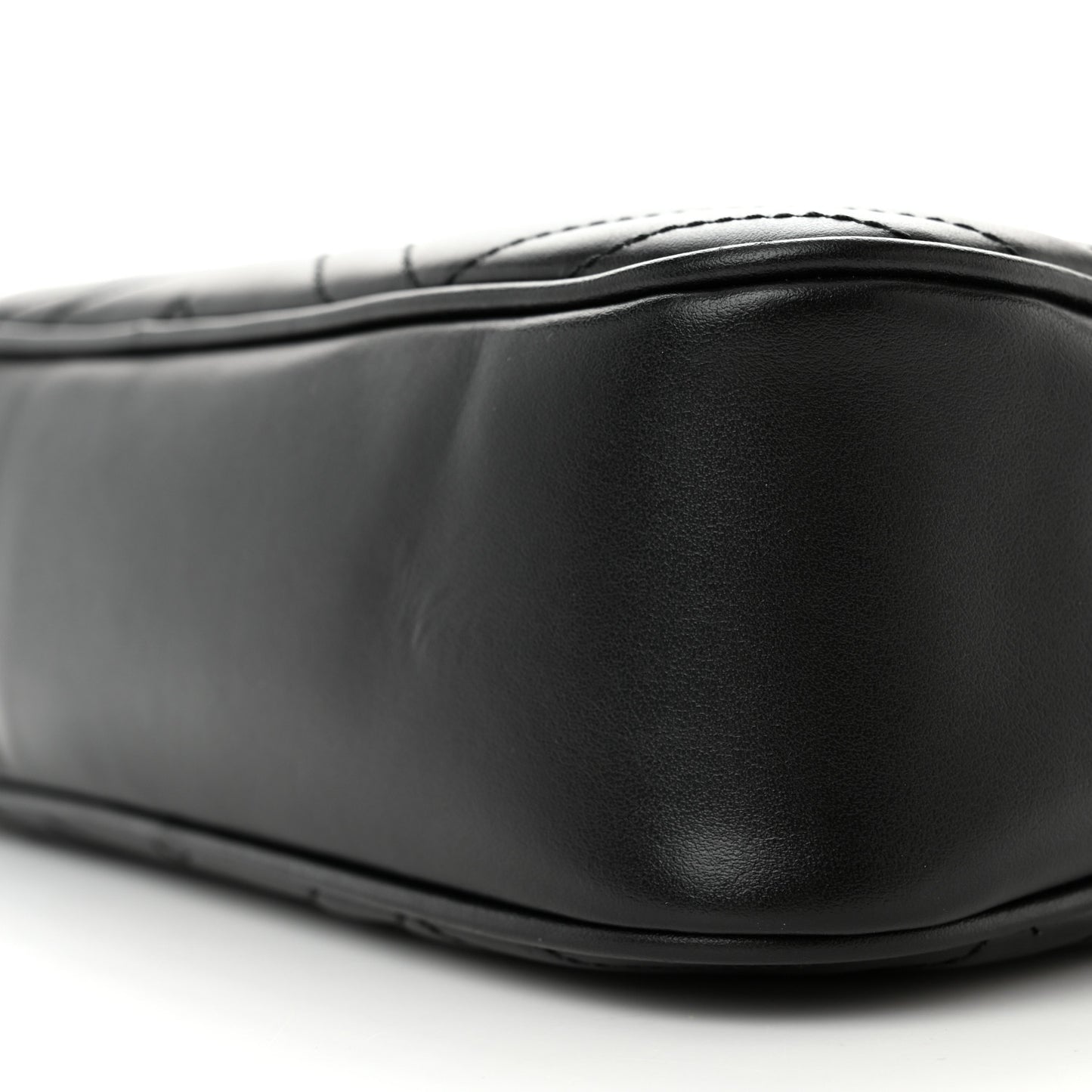 Calfskin Matelasse Monochrome Small GG Marmont Chain Shoulder Bag Black