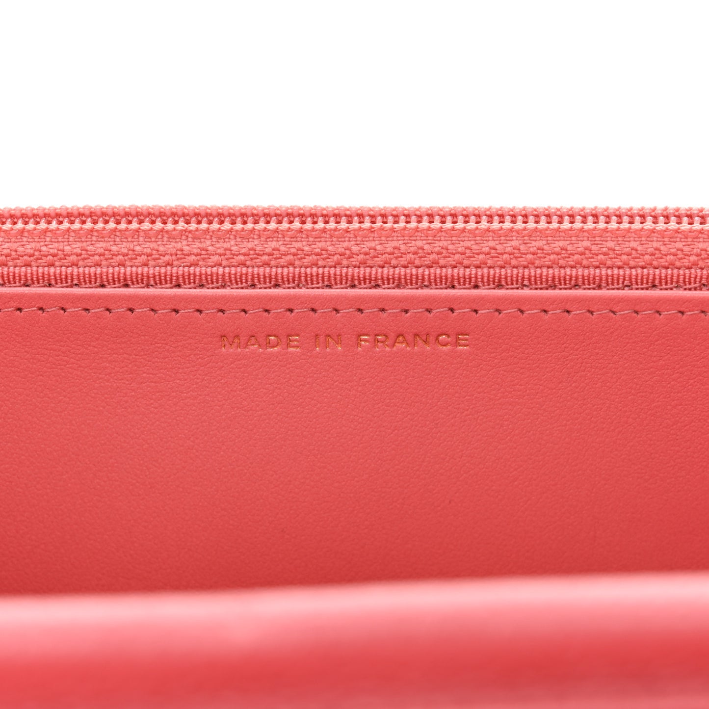 Caviar Quilted Wallet on Chain WOC Pink