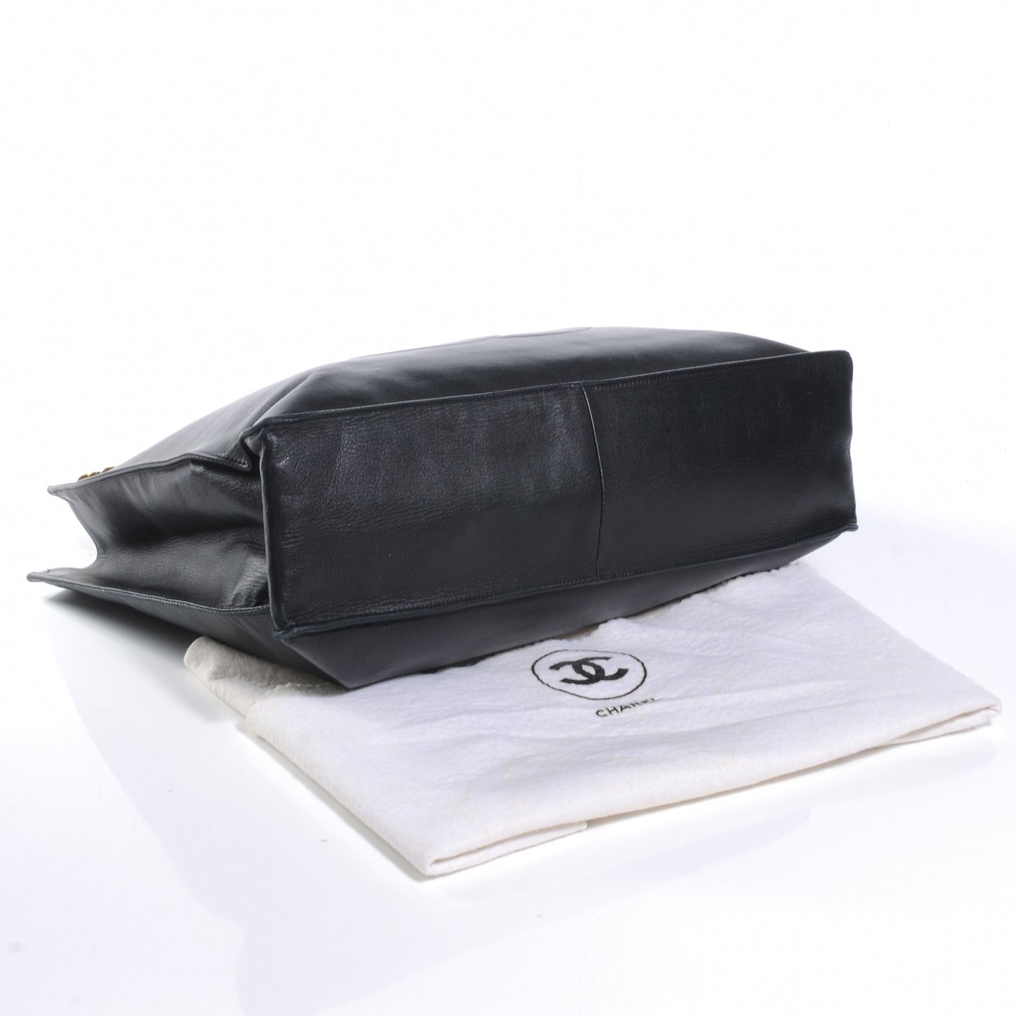 Lambskin Jumbo Shoulder Bag Black