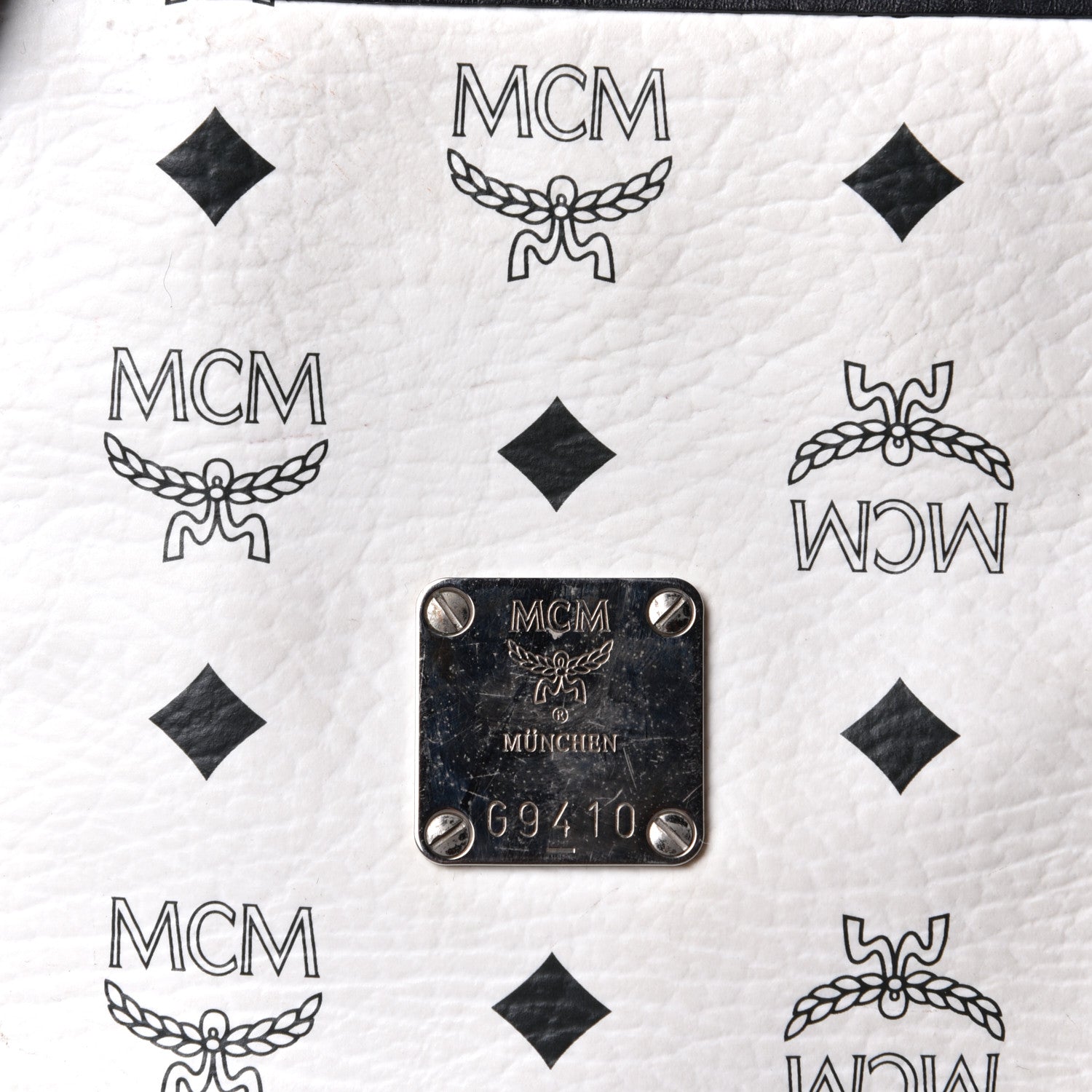 MCM Visetos Tote White Black 12 of 16