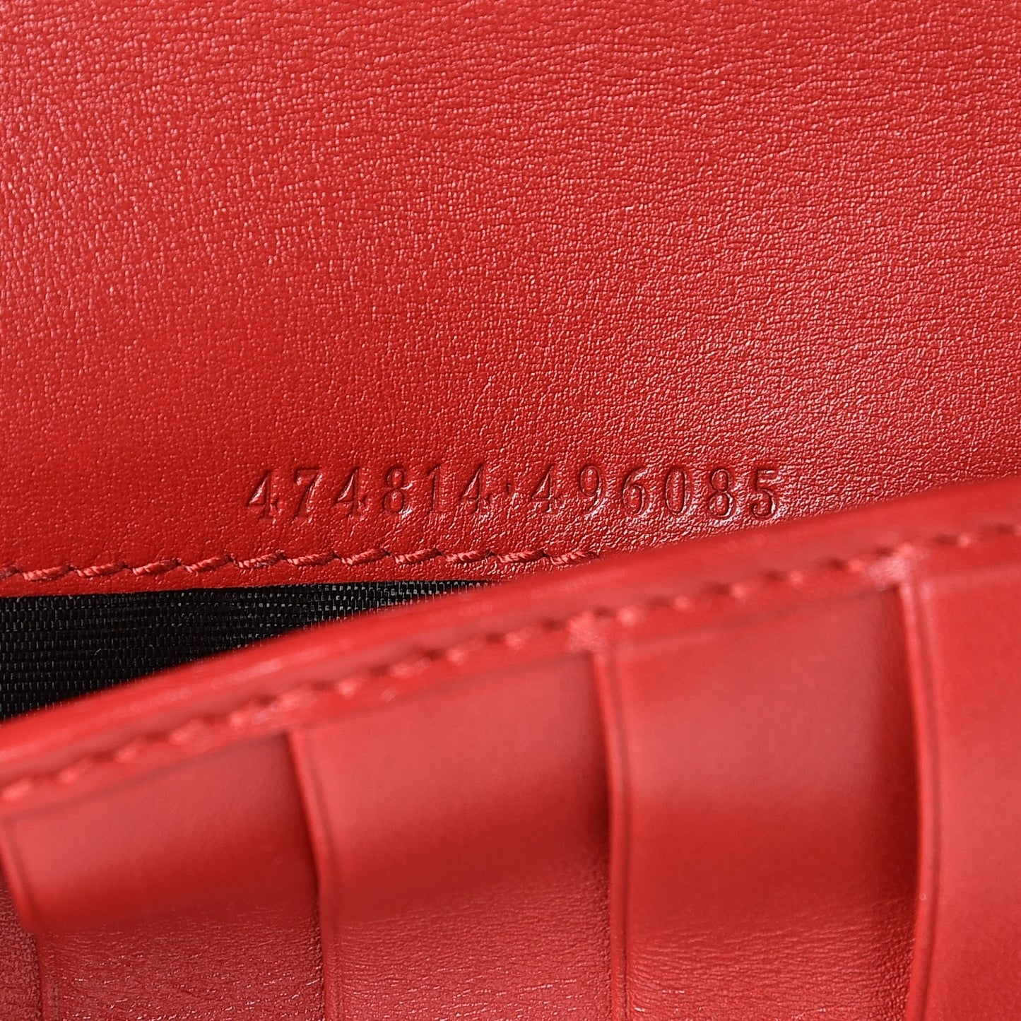 Calfskin Matelasse GG Marmont Zip Around Organizer Wallet Hibiscus Red