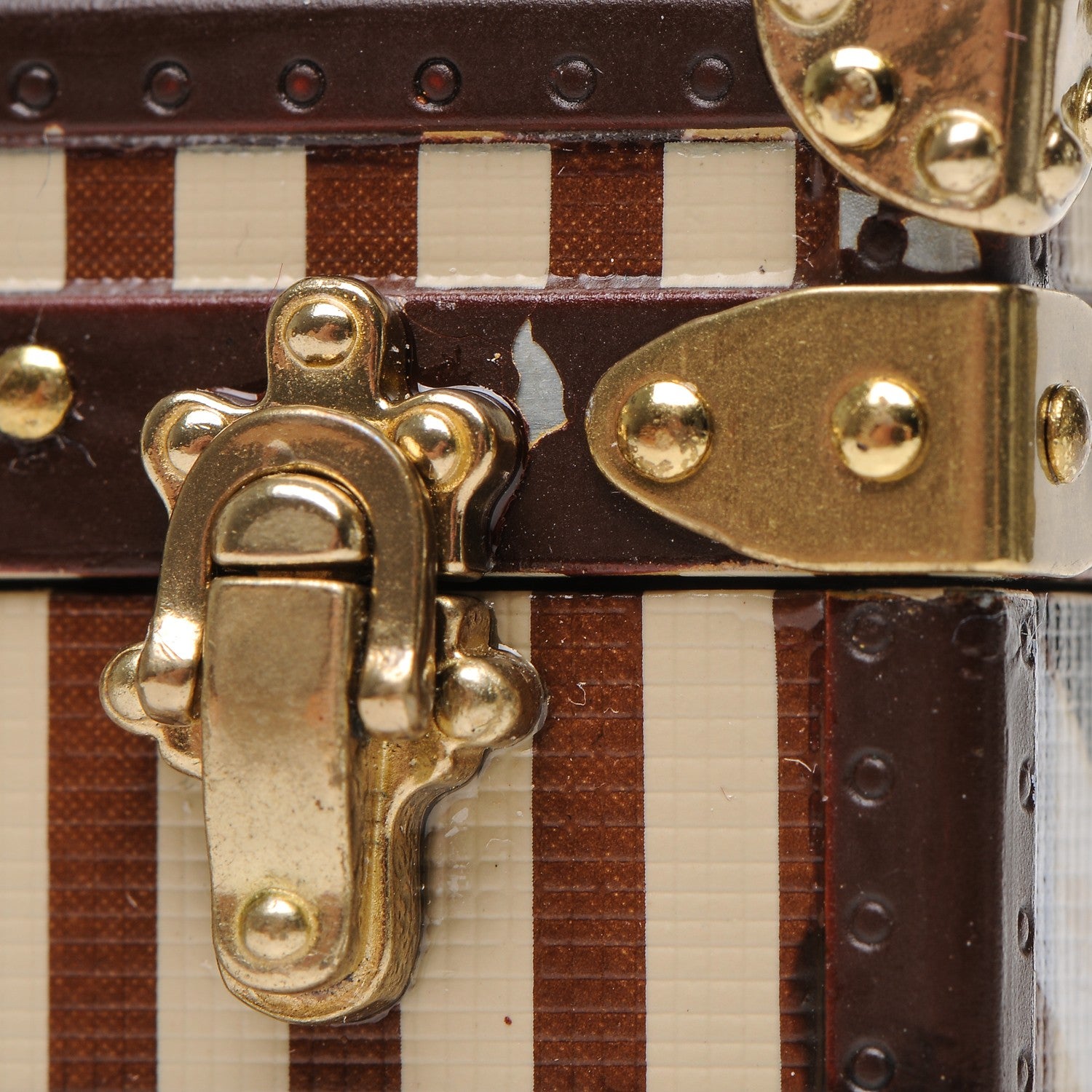 Louis Vuitton Birthday Malle Courrier Trunk Paperweight 9 of 9