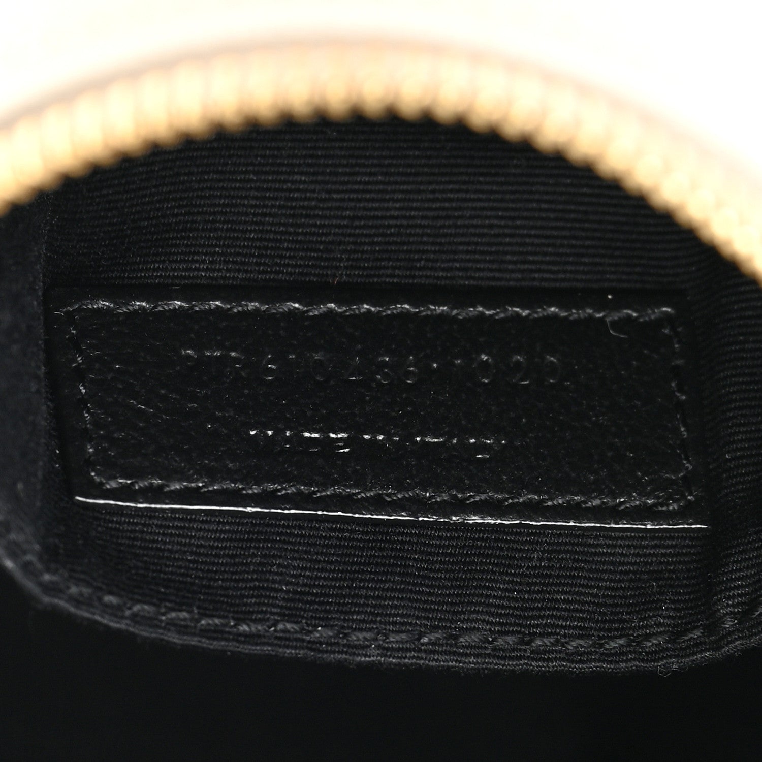 Saint Laurent Grain De Poudre Matelasse Chevron Quilted Round Vinyle Camera Bag Crema Soft 7 of 11