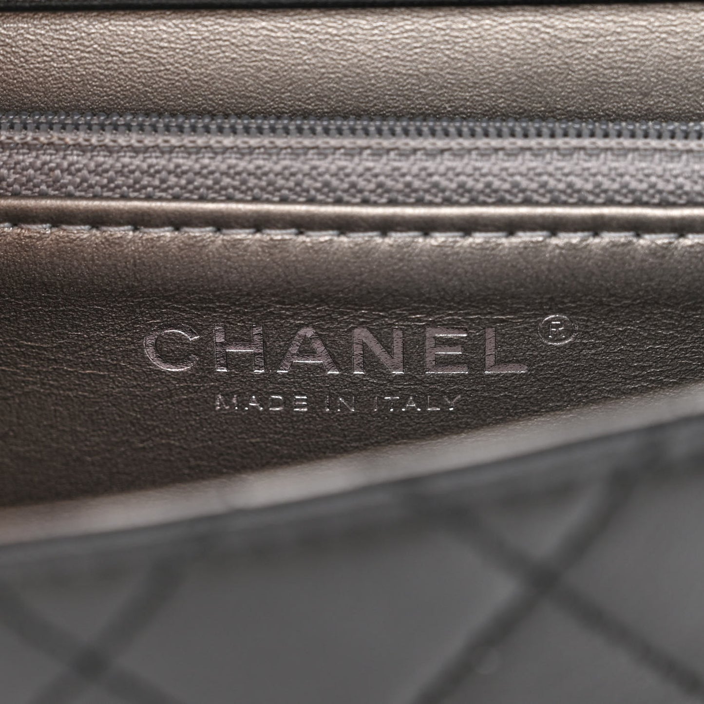 Goatskin Quilted Logo Small Chic Flap Black