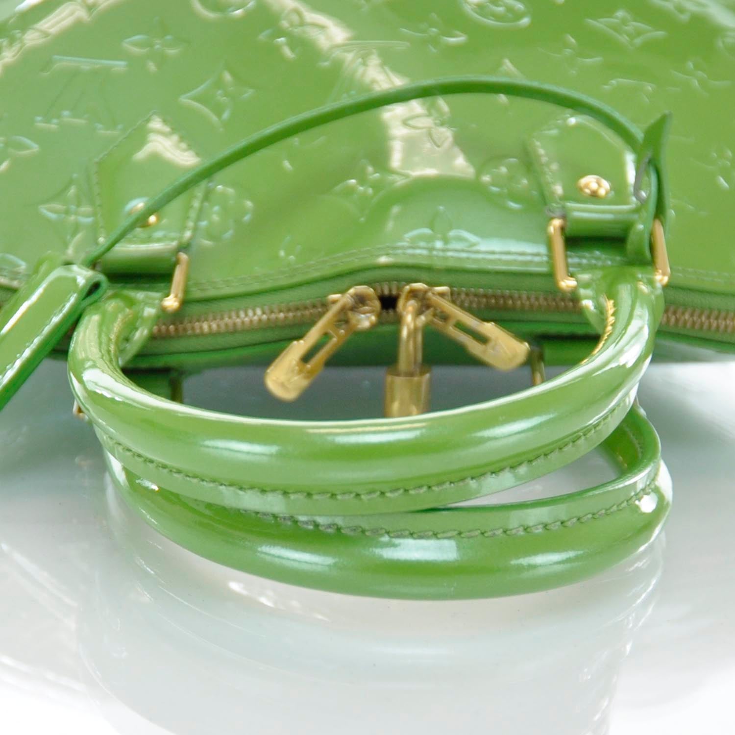 Louis Vuitton Vernis Alma MM Vert Tonic 6 of 9