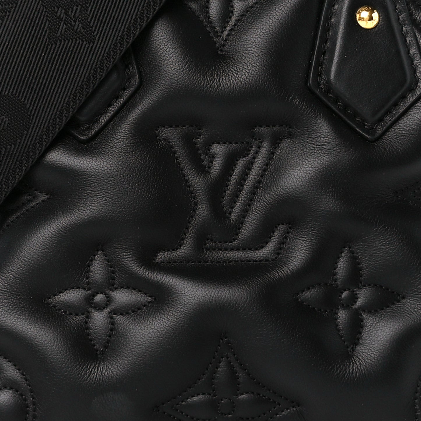 Calfskin Bubblegram Alma BB Black