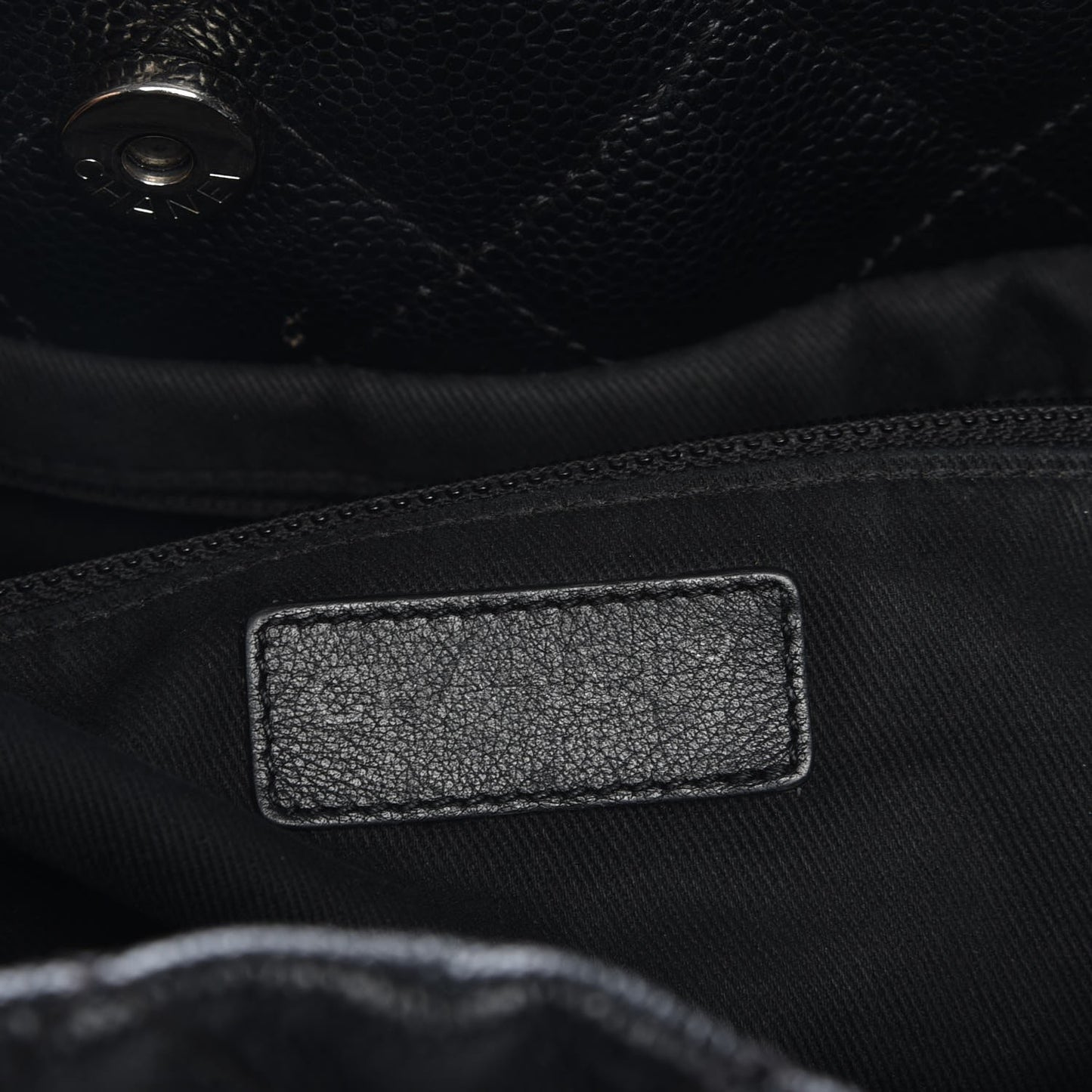 Caviar Timeless CC Soft Tote Black