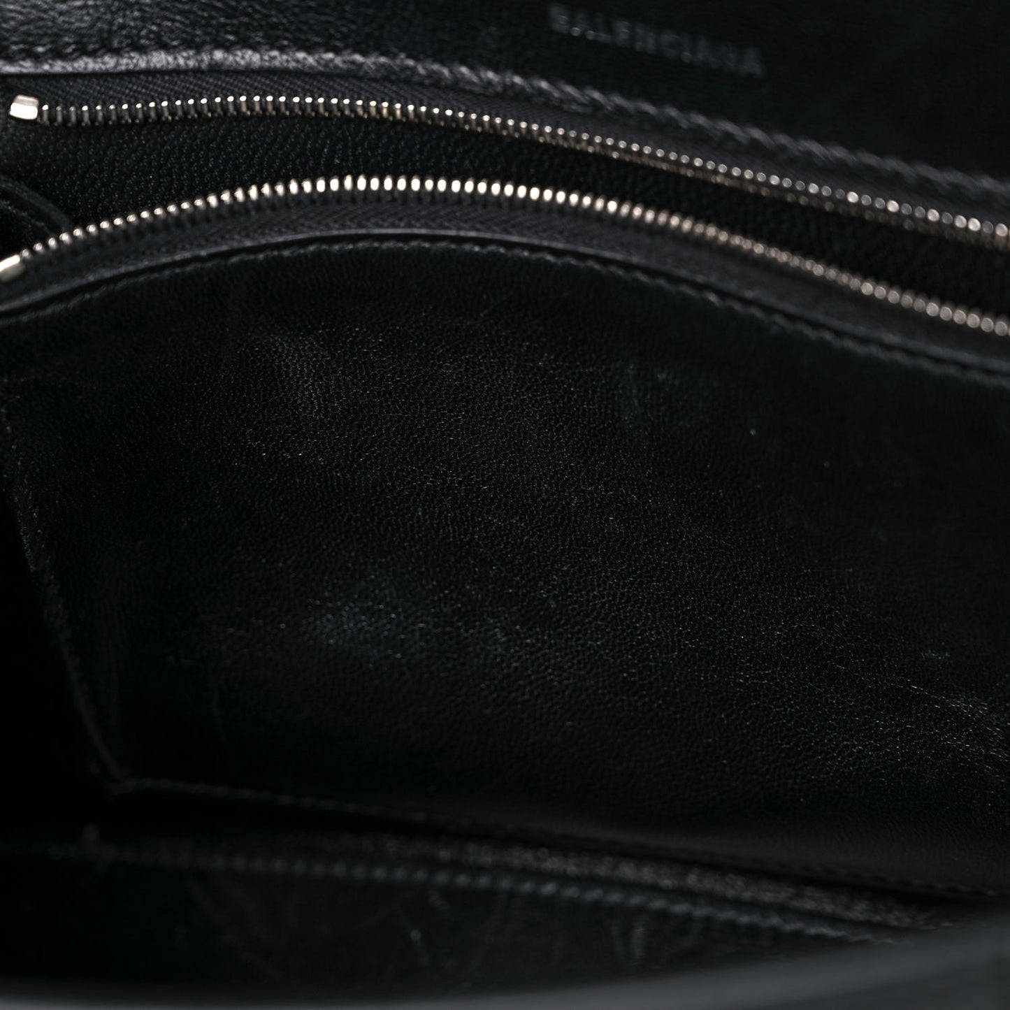 Grained Calfskin Medium Hourglass Top Handle Bag Black