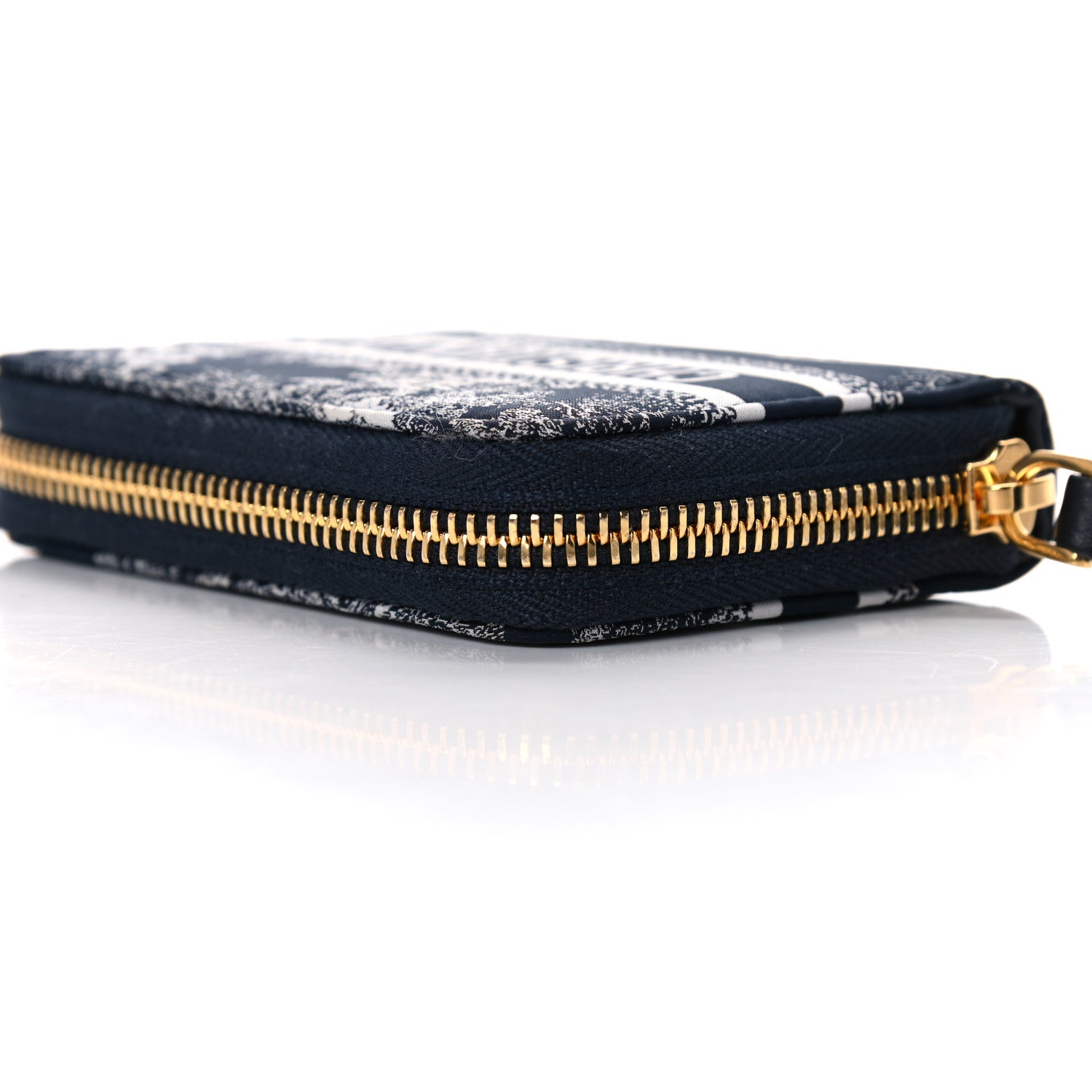 Christian Dior Technical Fabric Embroidered Toile De Jouy DiorTravel Detachable Card Holder Blue 11 of 12