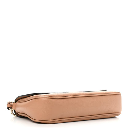 Gucci Pebbled Calfskin Medium Soho Flap Crossbody Camelia 4 of 10