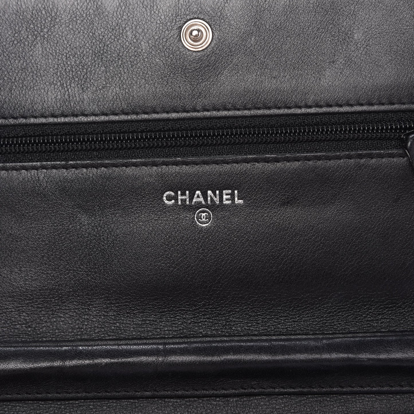 Lambskin Diamond Stitched Wallet On Chain WOC Black