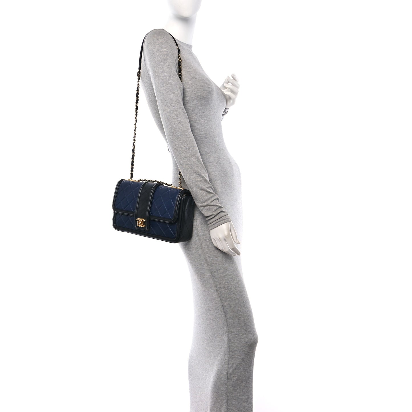 Lambskin Quilted Medium Elegant CC Flap Navy Black