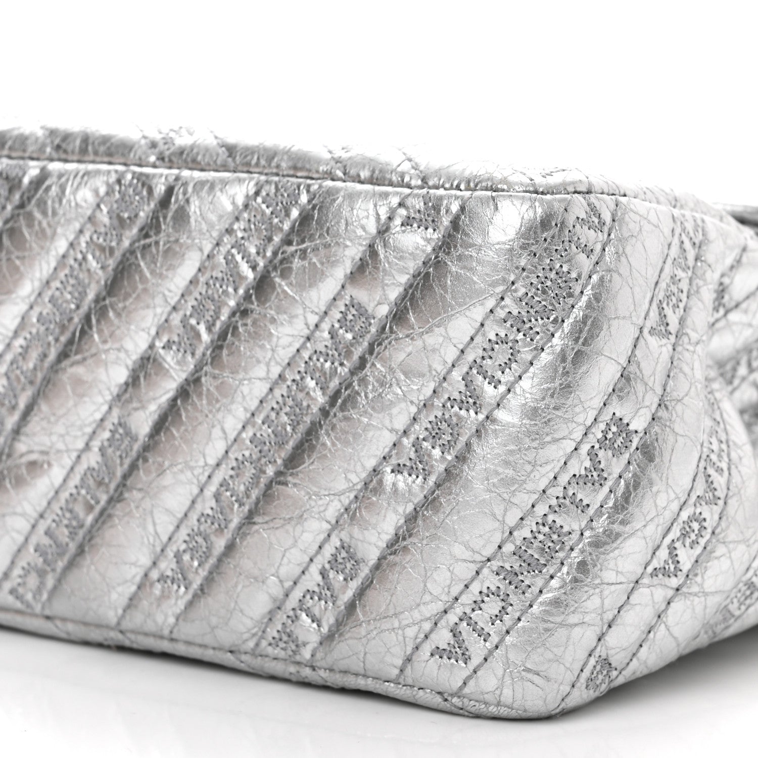 Balenciaga Metallic Arena Calfskin Logo Matelasse Large BB Flap Chain Shoulder Bag Argent 9 of 9