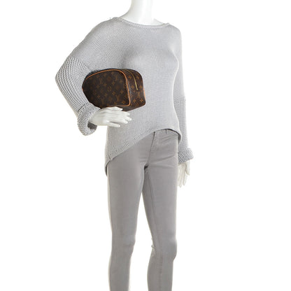 Louis Vuitton Monogram Toiletry Bag 25 2 of 8