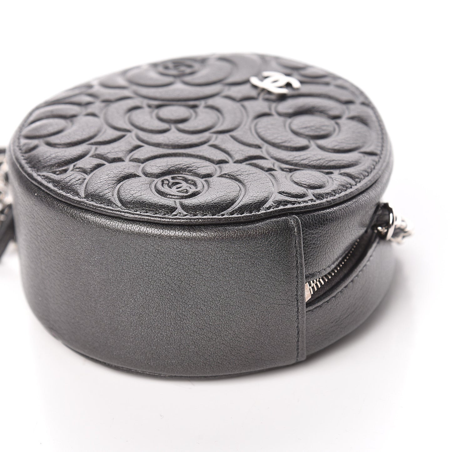 Goatskin Camellia Quilted Round Clutch With Chain Grey