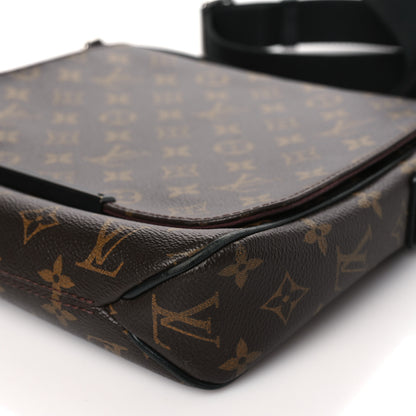 Louis Vuitton Monogram Macassar District PM 9 of 10
