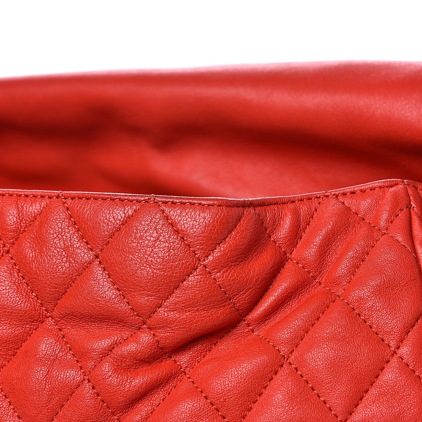 Washed Lambskin Quilted Maxi Chain Around Flap Red
