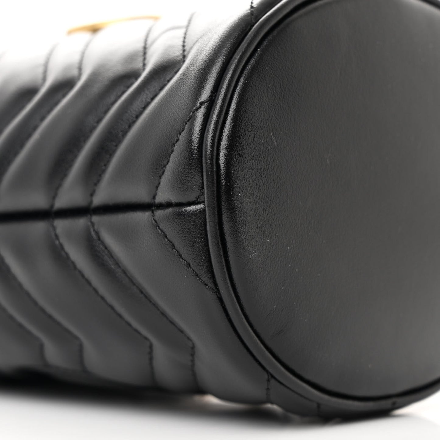 Calfskin Matelasse Mini GG Marmont 2.0 Bucket Bag Black