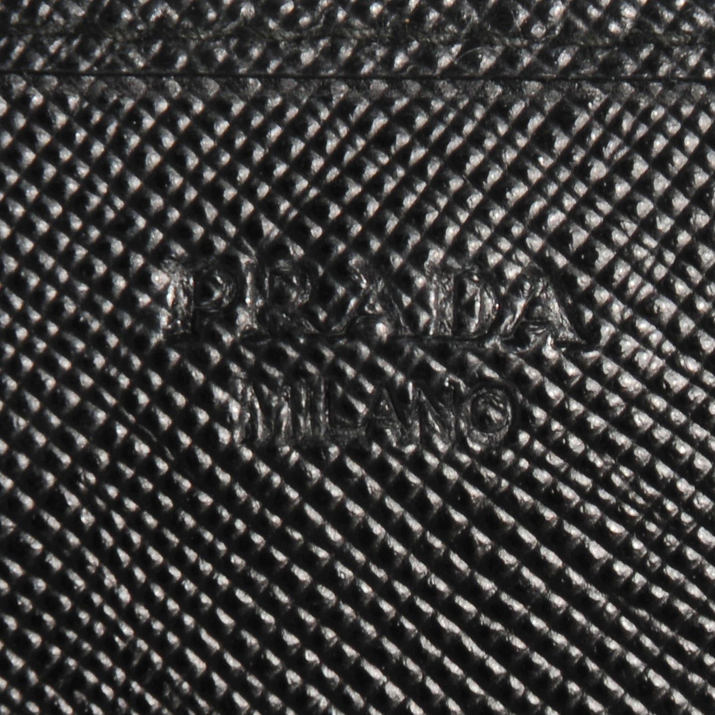 Saffiano Metal Oro Chain Wallet Nero Black