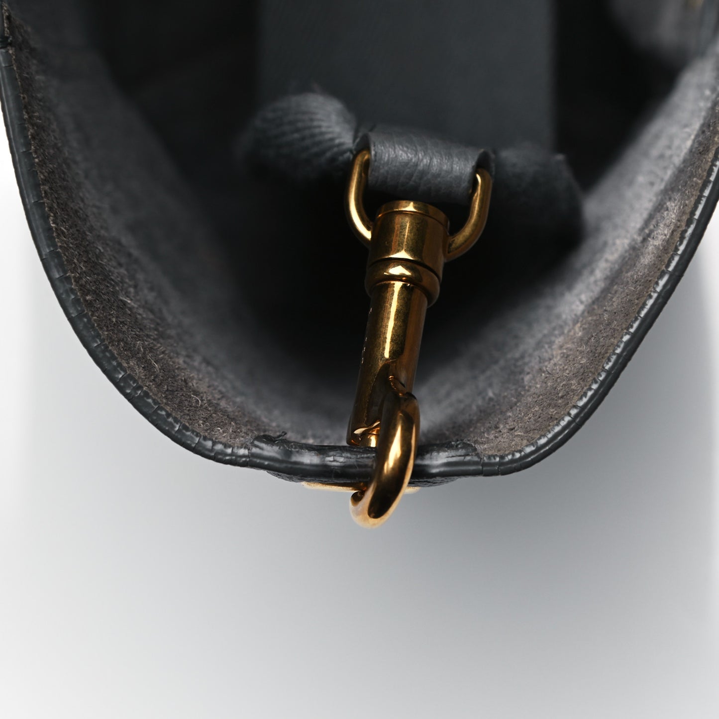 Soft Grained Calfskin Sangle Bucket Bag Kohl