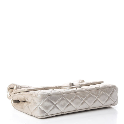 Chanel Iridescent Calfskin Quilted Large Roll 2.55 Reissue Clutch Light Gold 4 of 10