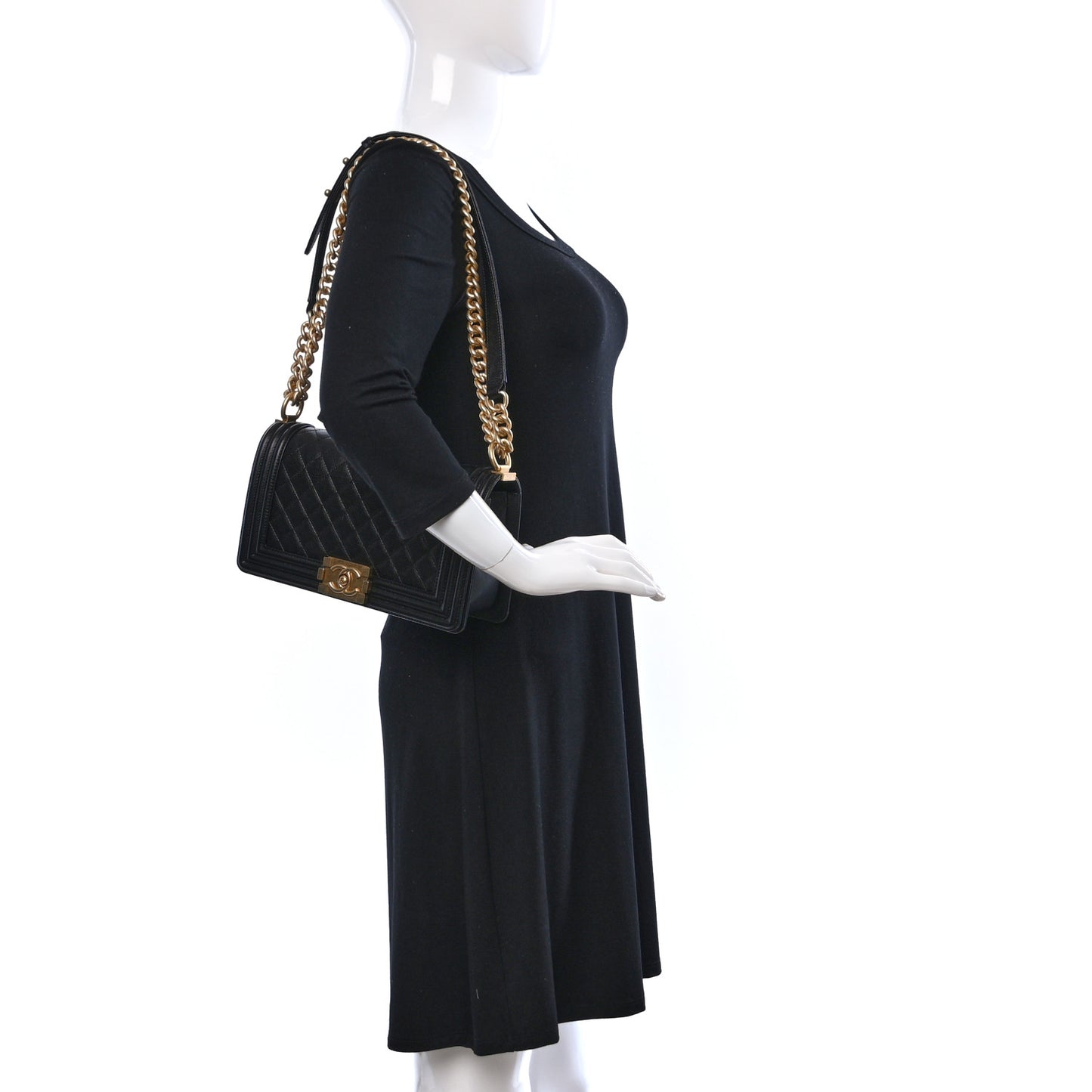 Caviar Quilted Medium Boy Flap Black