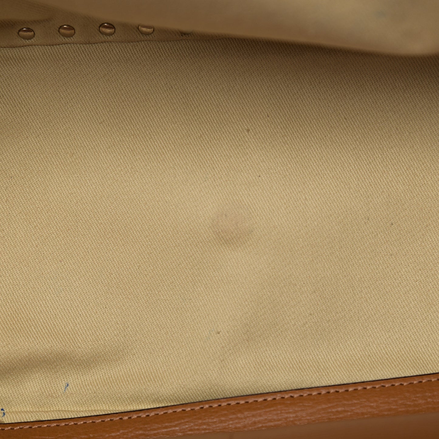 Textured Calfskin Medium Rockstud Tote Camel