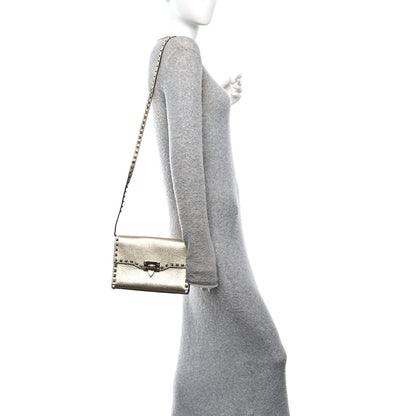 Valentino Garavani Metallic Pebbled Calfskin Medium Rockstud Flip Lock Crossbody Bag Platino 2 of 10