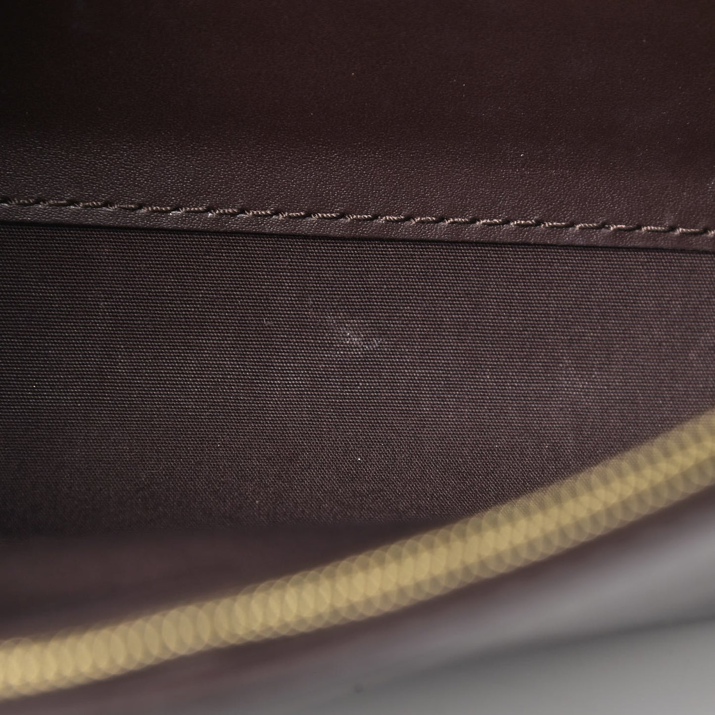 Vernis Ana Clutch Amarante