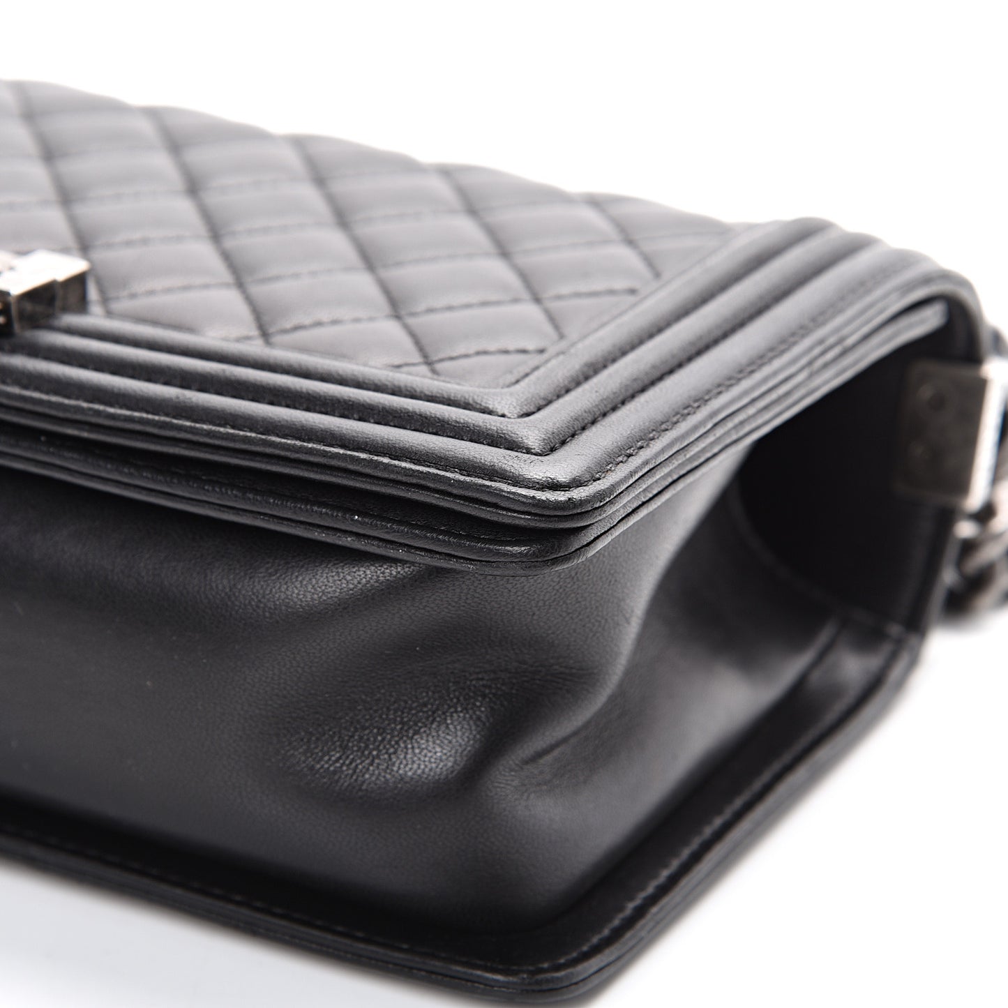Lambskin Quilted Medium Boy Flap Black