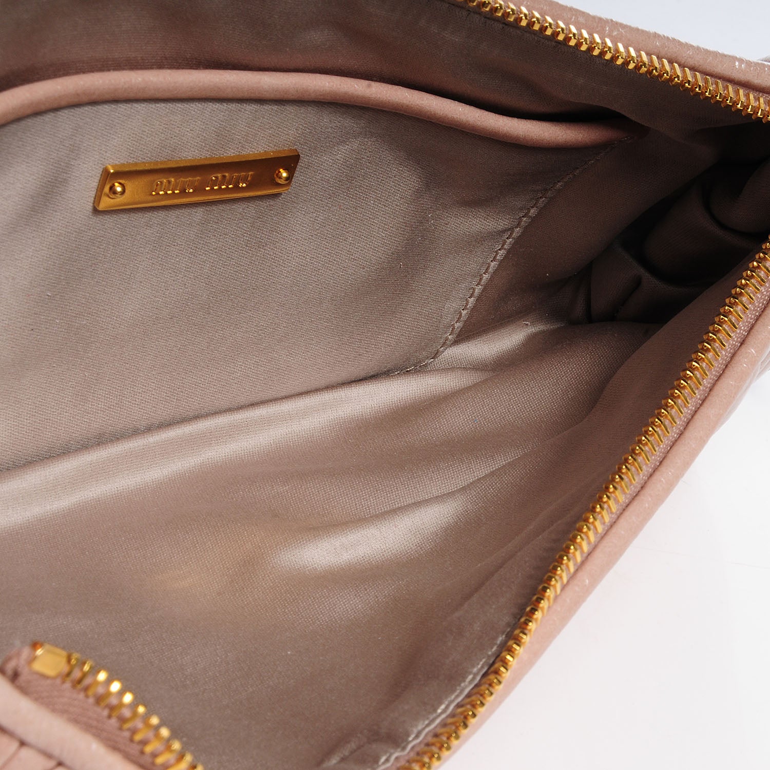 Miu Miu Leather Matelasse Lux Clutch Cipria 8 of 9