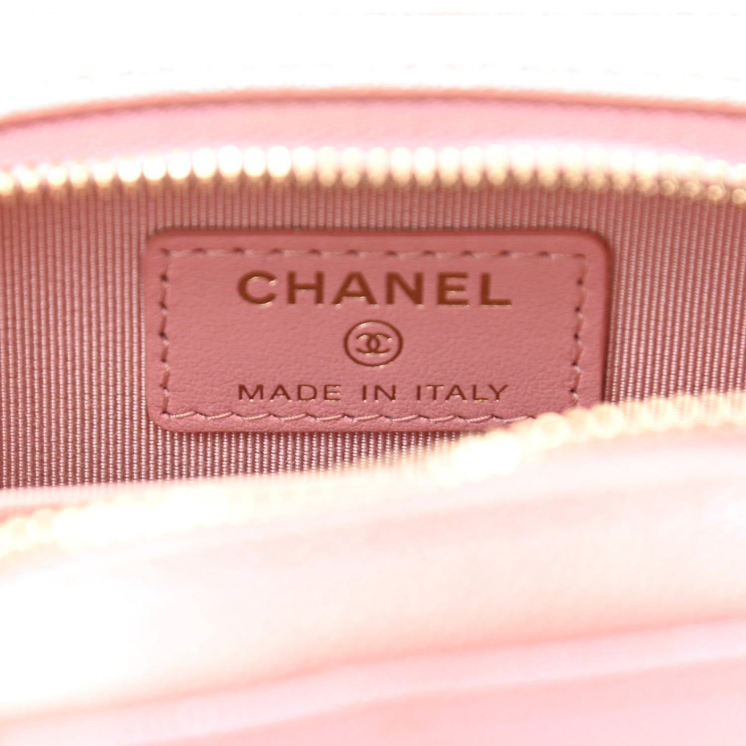 Chanel Iridescent Caviar Quilted Zip Phone Case Pink 5 of 10